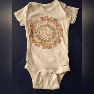 Girls Capricorn onesie NWOT 0-3 months